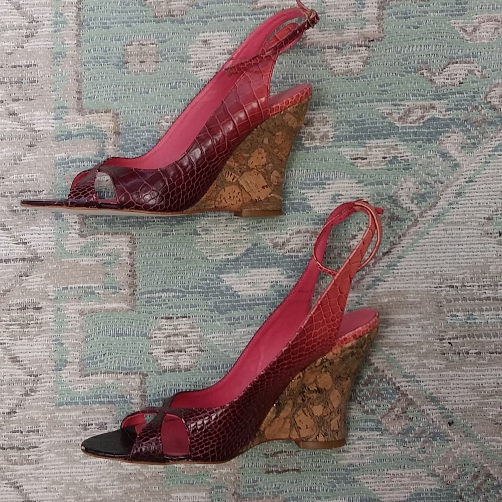 Zara Cranberry Crocodile and Cork Wedges - Picture 2 of 13